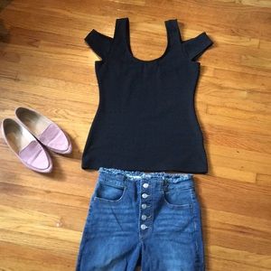 Guess Cold Shoulder Top